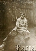 Lata 50., Pińsk, Białoruska SRR, ZSRR.
Helena Szymańska, matka Urszuli Szymańskiej.
Fot. NN, zbiory Archiwum Historii Mówionej Ośrodka KARTA i Domu Spotkań z Historią, udostępniła Urszula Szymańska w ramach projektu 