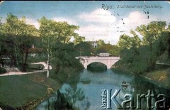 Przed 1917, Ryga, Cesarstwo Rosyjskie.
Kanał miejski.
Fot. NN, zbiory Archiwum Historii Mówionej Ośrodka KARTA i Domu Spotkań z Historią, udostępniła Regina Mieszkowska w ramach projektu 
