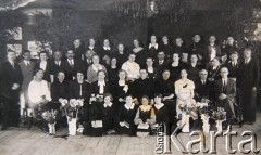 1937, Dyneburg, Łotwa.
Grono pedagogiczne szkoły polskiej.
Fot. NN, zbiory Archiwum Historii Mówionej Ośrodka KARTA i Domu Spotkań z Historią, udostępniła Weronika Kurszyc w ramach projektu 