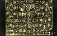 1929, Kowno, Republika Litewska.
Maturzyści Gimnazjum Polskiego w Kownie. Fotografia z rodzinnego archiwum Reginy Gutauskiene z domu Klimańskiej.
Fot. NN, zbiory Archiwum Historii Mówionej Ośrodka KARTA i Domu Spotkań z Historią, udostępniła Regina Gutauskiene w ramach projektu 