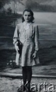 Lata 40., brak miejsca.
Portret Heleny Dziewguć.
Fot. NN, zbiory Archiwum Historii Mówionej Ośrodka KARTA i Domu Spotkań z Historią, udostępniła Helena Dziewguć w ramach projektu 