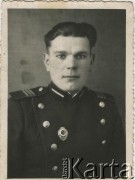 Lata 40.-50., Związek Socjalistycznych Republik Radzieckich.
Marian Bumblis. Portret z okresu służby w Armii Radzieckiej.
Fot. NN, zbiory Archiwum Historii Mówionej Ośrodka KARTA i Domu Spotkań z Historią, udostępnił Marian Bumblis w ramach projektu 