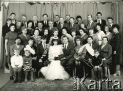 Lata 80., Białoruska SRR, ZSRR.
Ślub Ireny i Walerego Dziśko.
Fot. NN, zbiory Archiwum Historii Mówionej Ośrodka KARTA i Domu Spotkań z Historią, udostępniła Berta Litwinowicz w ramach projektu 