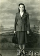 Lata 50., Szarkowszczyzna, Białoruska SRR, ZSRR.
Portret Ireny Kukowskiej z d. Kozłowskiej.
Fot. NN, zbiory Archiwum Historii Mówionej Ośrodka KARTA i Domu Spotkań z Historią, udostępniła Irena Kukowska w ramach projektu 