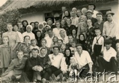 Przed 1939, Greczany (Chmielnicki), Ukraińska SRR, ZSRR.
Wesele w rodzinie Stanisławy Sowy.
Fot. NN, zbiory Archiwum Historii Mówionej Ośrodka KARTA i Domu Spotkań z Historią, udostępniła Stanisława Sowa w ramach projektu 