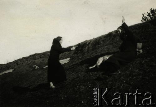 Przed 1939, brak miejsca.
Zdjęcie pozowane. Fotografia z rodzinnego archiwum Felicji Błaszkiewicz.
Fot. NN, zbiory Archiwum Historii Mówionej Ośrodka KARTA i Domu Spotkań z Historią, udostępniła Felicja Błaszkiewicz w ramach projektu 