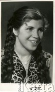 Lata 50., Mozyrz, Białoruska SRR, ZSRR.
Portret Tamary Abramowicz z d. Kozłowskiej.
Fot. NN, zbiory Archiwum Historii Mówionej Ośrodka KARTA i Domu Spotkań z Historią, udostępniła Tamara Abramowicz w ramach projektu 
