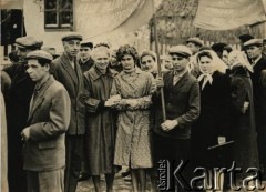 Po 1945 r., Związek Socjalistycznych Republik Radzieckich.
Uczestnicy pochodu. Fotografia ze zbiorów Julii Filarowskiej z domu Szedo.
Fot. NN, zbiory Archiwum Historii Mówionej Ośrodka KARTA i Domu Spotkań z Historią, udostępniła Julia Filarowska w ramach projektu 