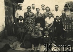 Po 1950 r., Związek Socjalistycznych Republik Radzieckich.
Fotografia rodzinna ze zbiorów Julii Filarowskiej z domu Szedo.
Fot. NN, zbiory Archiwum Historii Mówionej Ośrodka KARTA i Domu Spotkań z Historią, udostępniła Julia Filarowska w ramach projektu 