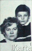 Lata 60./70., Litewska SRR, ZSRR.
Izabela Mickiewicz z synem Witoldem.
Fot. NN, zbiory Archiwum Historii Mówionej Ośrodka KARTA i Domu Spotkań z Historią, udostępniła Izabela Mickiewicz w ramach projektu 