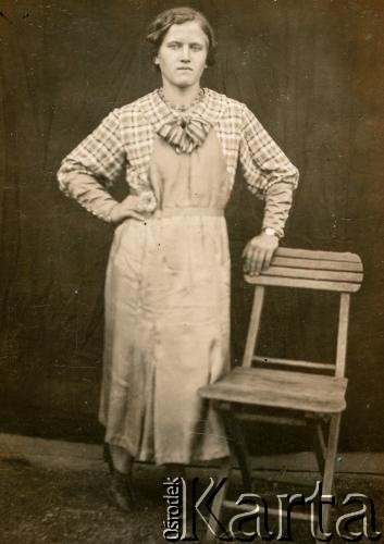 Lata 30., brak miejsca.
Ewa Harkawa z domu Łojko, matka Heleny Piertakowej.
Fot. NN, zbiory Archiwum Historii Mówionej Ośrodka KARTA i Domu Spotkań z Historią udostępniła Helena Pietrakowa w ramach projektu 