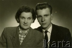 Lata 50./60., prawdopodobnie Wilno, Litewska SRR, ZSRR.
Janina Pawłowska z synem.
Fot. NN, zbiory Archiwum Historii Mówionej Ośrodka KARTA i Domu Spotkań z Historią, udostępniła Janina Pawłowska w ramach projektu 