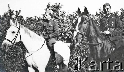 Lata 30., brak miejsca, Polska.
Kawalerzyści 14. Pułku Ułanów Jazłowieckich. Z lewej rotmistrz Józef Bokota odznaczony Orderem Wojennym 