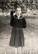 1962, Dowgiałły (?).
Helena Mickiewicz, potem Giebień.
Fot. NN, zbiory Archiwum Historii Mówionej Ośrodka KARTA i Domu Spotkań z Historią, udostępniła Helena Giebeń w ramach projektu 