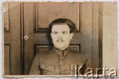 Lata 40., Cienigańce (?). 
Józef Mickiewicz – brat ojca Heleny Mickiewicz (potem Giebeń). 
Fot. NN, zbiory Archiwum Historii Mówionej Ośrodka KARTA i Domu Spotkań z Historią, udostępniła Helena Giebeń w ramach projektu 