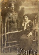 Początek XX wieku, Krzemieniec, Cesarstwo Rosyjskie.
Aleksander i Pola Muzalewscy, dziadek i babcia Izabeli Tyrkin.
Fot. NN, zbiory Archiwum Historii Mówionej Ośrodka KARTA i Domu Spotkań z Historią, udostępniła Izabela Tyrkin w ramach projektu 