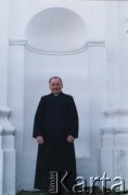 Lata 90., Białoruś.
Portret księdza.
Fot. NN, zbiory Archiwum Historii Mówionej Ośrodka KARTA i Domu Spotkań z Historią, udostępniła Tatiana Malinowska w ramach projektu 