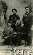 Ok. 1900, brak miejsca.
Fotografia rodzinna.
Fot. NN, zbiory Archiwum Historii Mówionej Ośrodka KARTA i Domu Spotkań z Historią, udostępniła Maria Pustelnik w ramach projektu 