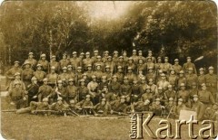 7.07.1926, Barycz k. Końskich, Polska.
Żołnierze I Batalionu 27 pułku piechoty. Obóz ćwiczebny. 
Fot. NN, zbiory Archiwum Historii Mówionej Ośrodka KARTA i Domu Spotkań z Historią, udostępniła Anna Wołkowa w ramach projektu 