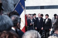 18.04.1988, Warszawa, Polska.
Uroczystość odsłonięcia pomnika Umschlagplatz, w przeddzień obchodów 45. rocznicy powstania w getcie warszawskim.
Fot. Edward Grochowicz, zbiory Ośrodka KARTA