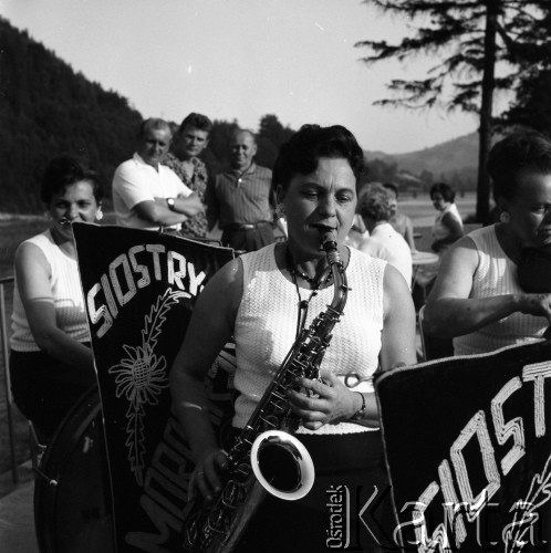 Lata 60., Polska.
Koncert Zespołu Wokalno - Instrumentalnego 