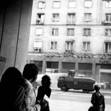 Fotografia z kolekcji tematycznej: Niezależna manifestacja w Warszawie w dniu 31 sierpnia 1982 roku.