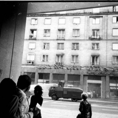 Fotografia z kolekcji tematycznej: Niezależna manifestacja w Warszawie w dniu 31 sierpnia 1982 roku.